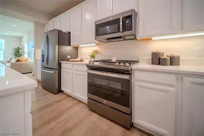 1129 Bean Lane, Akron, OH 44313 - Photo 5