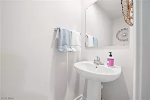 218 Leather Leaf Dr, Elyria, OH 44035 - Photo 15