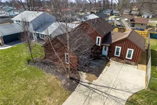 110 Wilshire Ct, Elyria, OH 44035 - Photo 3