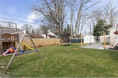 110 Wilshire Court, Elyria, OH 44035 - Photo 33