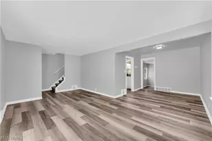 16210 Judson Dr, Loveland, OH 44128 - Photo 7