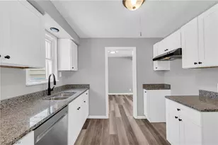 16210 Judson Dr, Loveland, OH 44128 - Photo 9