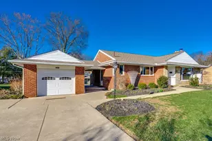 3917 Crestwood St NW, Canton, OH 44708 - Photo 5