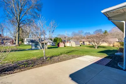 3917 Crestwood Street NW, Canton, OH 44708 - Photo 35