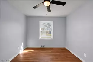 434 Acacia Dr, Willowick, OH 44095 - Photo 19