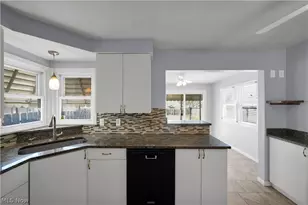 434 Acacia Dr, Willowick, OH 44095 - Photo 13