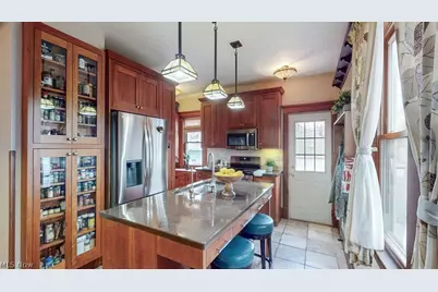 2190 Grandview Avenue, Cleveland Heights, OH 44106 - Photo 15