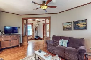 2190 Grandview Ave, Cleveland Heights, OH 44106 - Photo 9