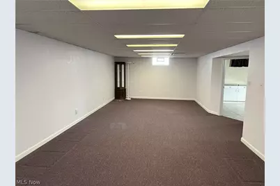 12416 Eastwood Boulevard, Garfield Heights, OH 44125 - Photo 19