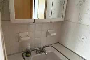 12416 Eastwood Blvd, Garfield Heights, OH 44125 - Photo 15