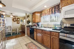 2380 Igleheart Rd, Akron, OH 44312 - Photo 11