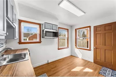 4484 W 57th Street, Loveland, OH 44144 - Photo 9