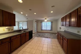 6140 Kelley Ln, Parma, OH 44134 - Photo 3