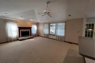 6140 Kelley Ln, Parma, OH 44134 - Photo 9