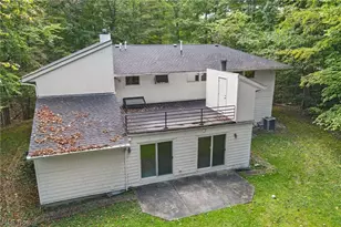 3812 Ellendale Rd, Moreland Hills, OH 44022 - Photo 15