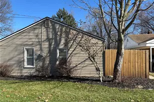 2407 Nesmith Lake Blvd, Akron, OH 44314 - Photo 5