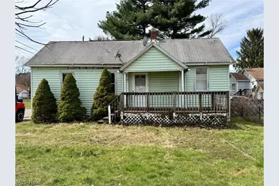 1304 Lakeshore Boulevard, Akron, OH 44301 - Photo 1