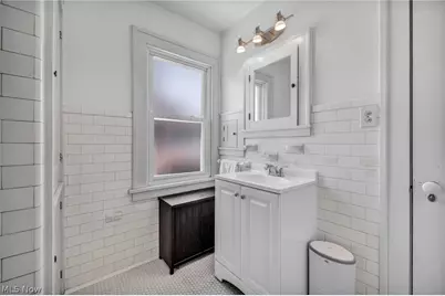 1521 Parkhill Road, Cleveland Heights, OH 44121 - Photo 31