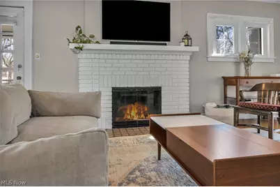 1521 Parkhill Road, Cleveland Heights, OH 44121 - Photo 7