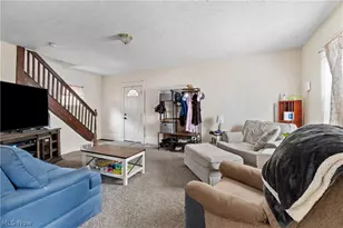 38 Walnut Ct, Mogadore, OH 44260 - Photo 3