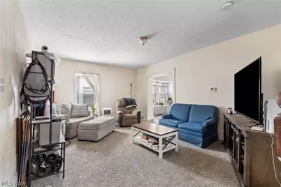 38 Walnut Court, Mogadore, OH 44260 - Photo 5