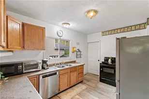 38 Walnut Ct, Mogadore, OH 44260 - Photo 7