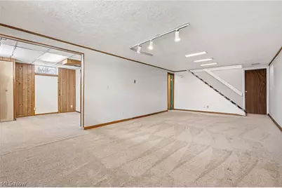 2465 Meadowside Street NW, Massillon, OH 44647 - Photo 19