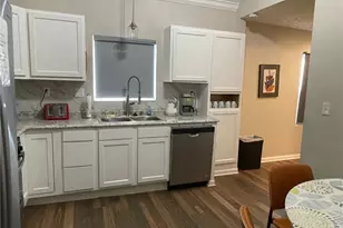 1215 Sherman St, Akron, OH 44301 - Photo 9