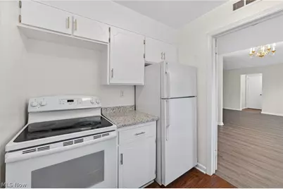 19436 Van Aken Boulevard #307, Huber Heights, OH 44122 - Photo 15