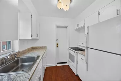 19436 Van Aken Boulevard #307, Huber Heights, OH 44122 - Photo 11