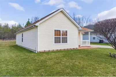 3786 Choice Court, Youngstown, OH 44505 - Photo 5
