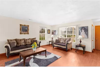 3786 Choice Court, Youngstown, OH 44505 - Photo 7