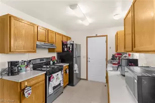 611 Sherwood Ave, Youngstown, OH 44511 - Photo 11