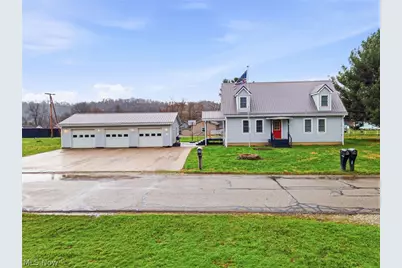 512 North Street, Duncan Falls, OH 43734 - Photo 1