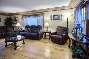 100 Mapleshade Dr, Marietta, OH 45750 - Photo 5