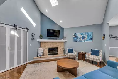 5265 Lisa Way, North Ridgeville, OH 44039 - Photo 3