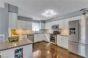 5265 Lisa Way, North Ridgeville, OH 44039 - Photo 9