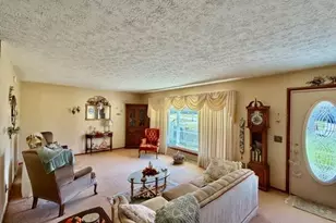 12351 Garnell St NW, Massillon, OH 44647 - Photo 5