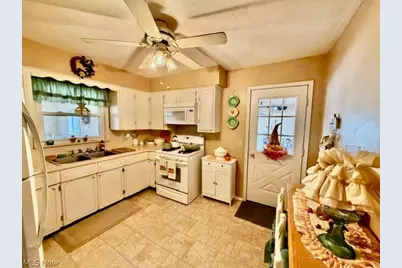 12351 Garnell Street NW, Massillon, OH 44647 - Photo 7