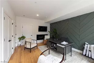 2275 W 19th St, Loveland, OH 44113 - Photo 11