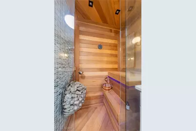 2275 W 19 Street, Loveland, OH 44113 - Photo 23