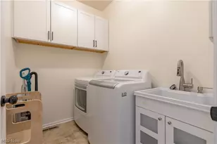 5879 Northampton Dr, Medina, OH 44256 - Photo 15