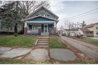 33 S Lincoln Avenue, Alliance, OH 44601 - Photo 1