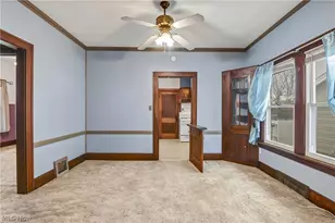 7510 Manhattan Ave, Parma, OH 44129 - Photo 15