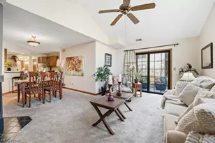 1163 Red Tail Hawk Ct, Boardman, OH 44512 - Photo 9