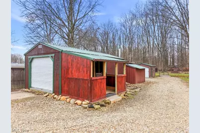 121 Meadowridge Road, Mogadore, OH 44260 - Photo 9