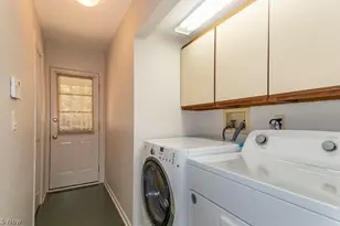 1151 Surrey Point Dr, Warren, OH 44484 - Photo 15