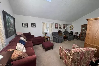 1151 Surrey Point Drive, Warren, OH 44484 - Photo 5