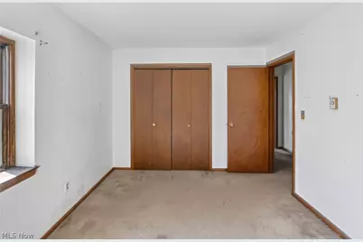 380 N Ridge Road W, Lorain, OH 44053 - Photo 33