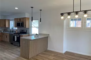 802 Orlando Ave, Akron, OH 44320 - Photo 7